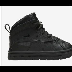 New Nike ACG Woodside.toddler boots in bla…